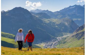   Hiking your healthie holidays